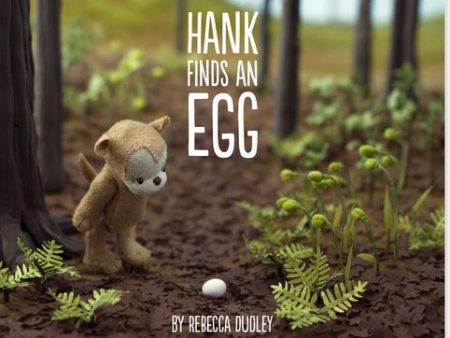 Hank Finds an Egg Online